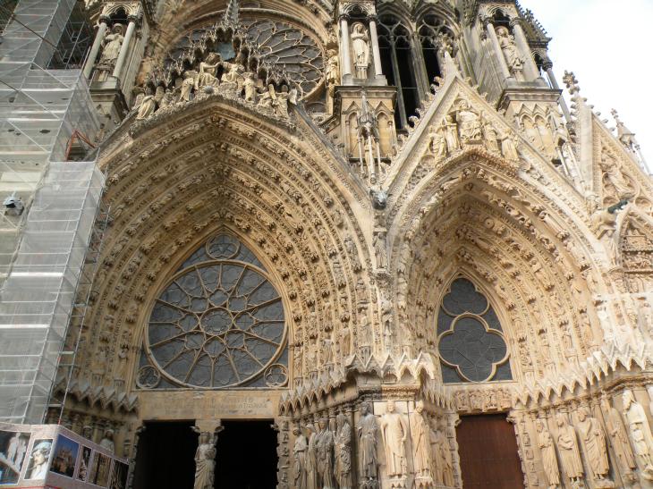  tympan de la cathédrale